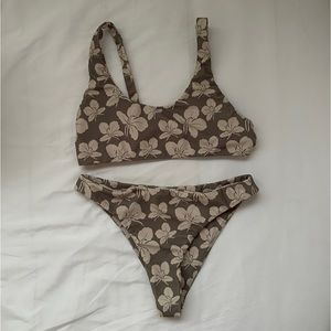 benoa swim butterfly ginger set